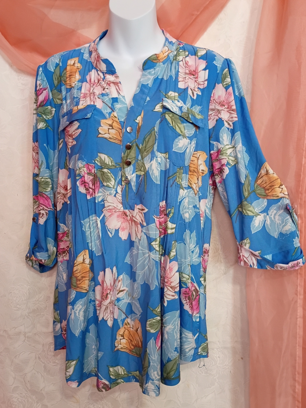 🛍️ BUNDLE ONLY🛍️Cocomo Bright Blue Floral Pintuck Henley Blouse